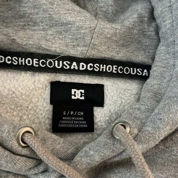 Hooded shirts (DCSHOECO,Gap,Under armour,Champion, Hollister,H&M) - Picture 2 of 10